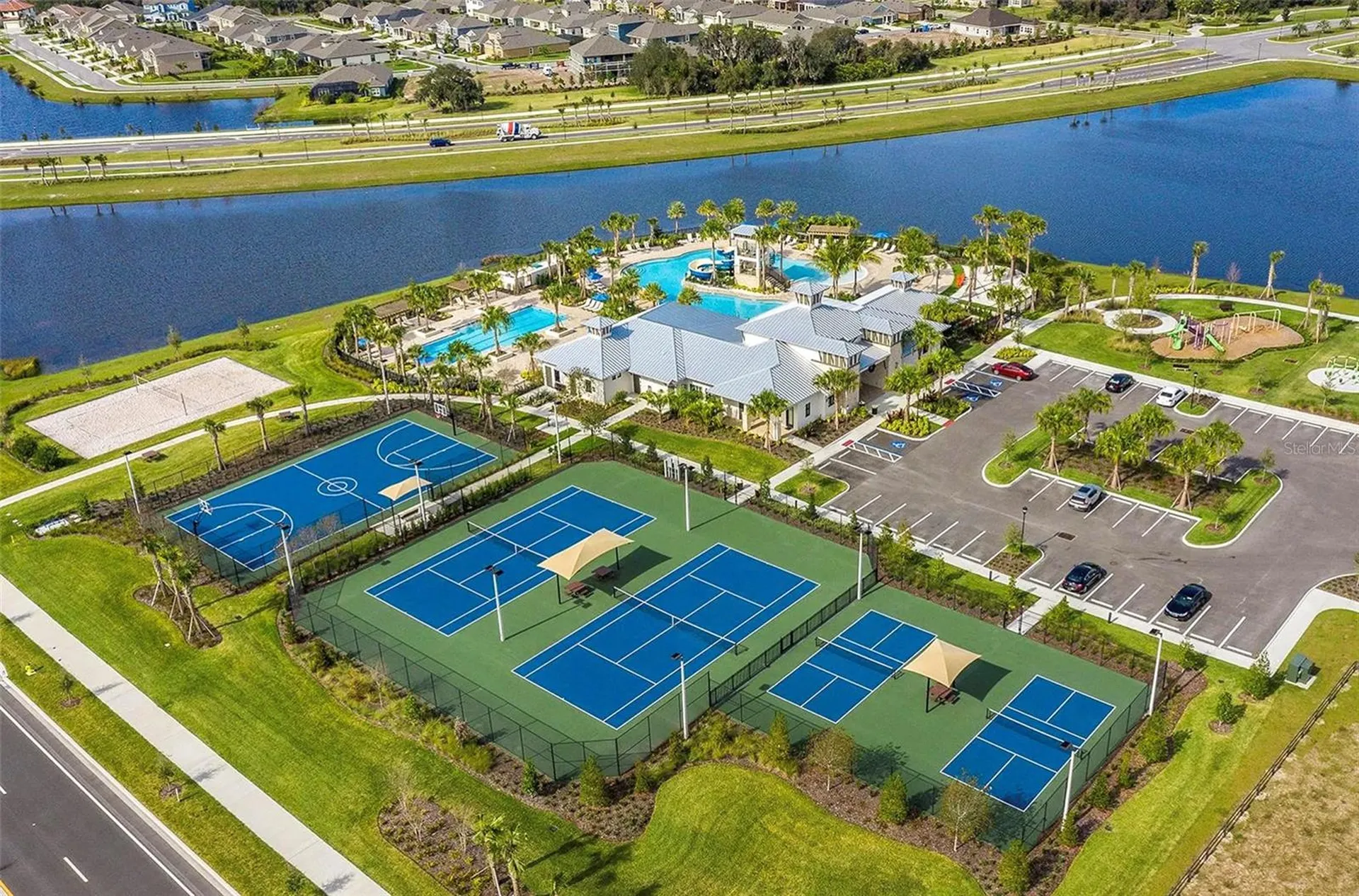 7527 Lantern Park Avenue Apollo Beach FL 33572
