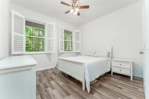7527 Lantern Park Avenue Apollo Beach FL 33572