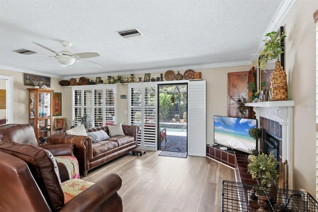 3828 Easton Street Sarasota FL 34238