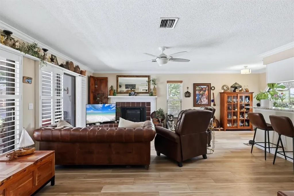 3828 Easton Street Sarasota FL 34238