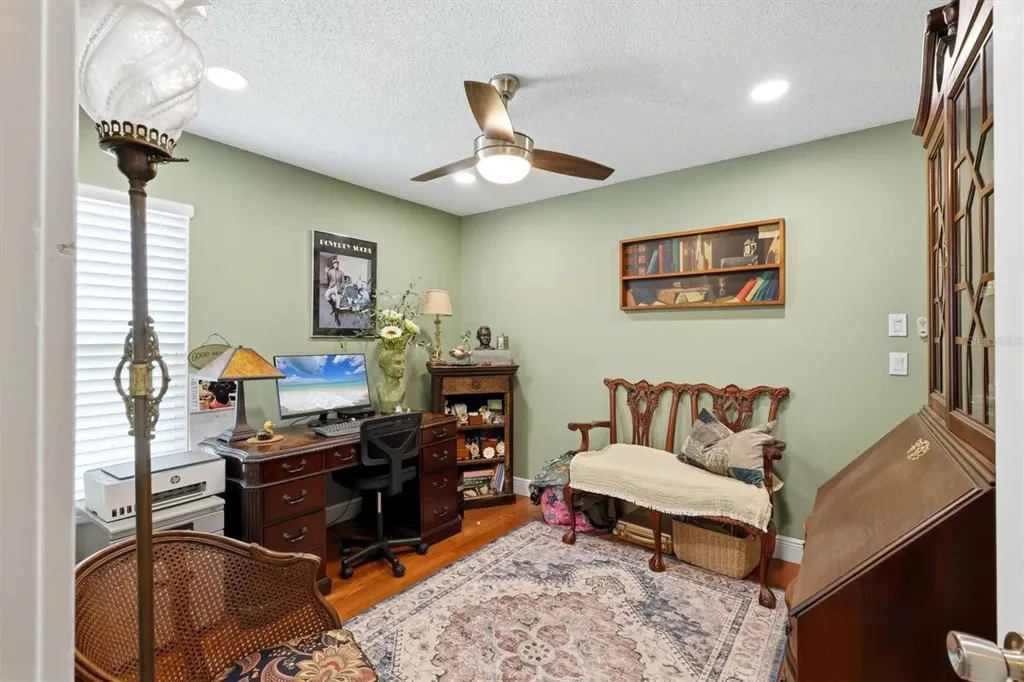 3828 Easton Street Sarasota FL 34238