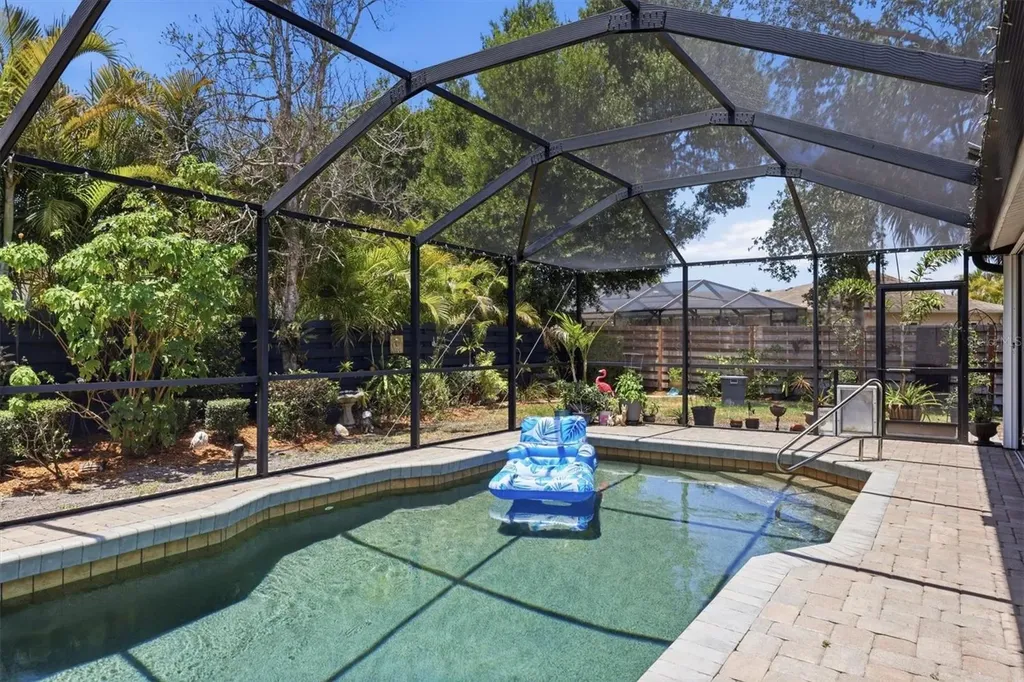 3828 Easton Street Sarasota FL 34238