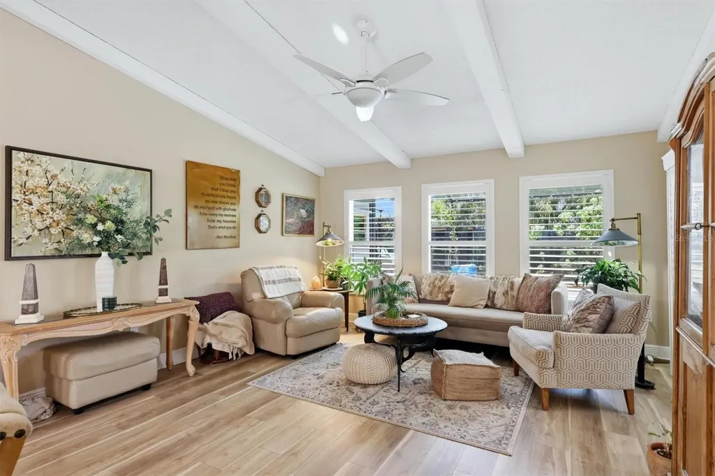 3828 Easton Street Sarasota FL 34238