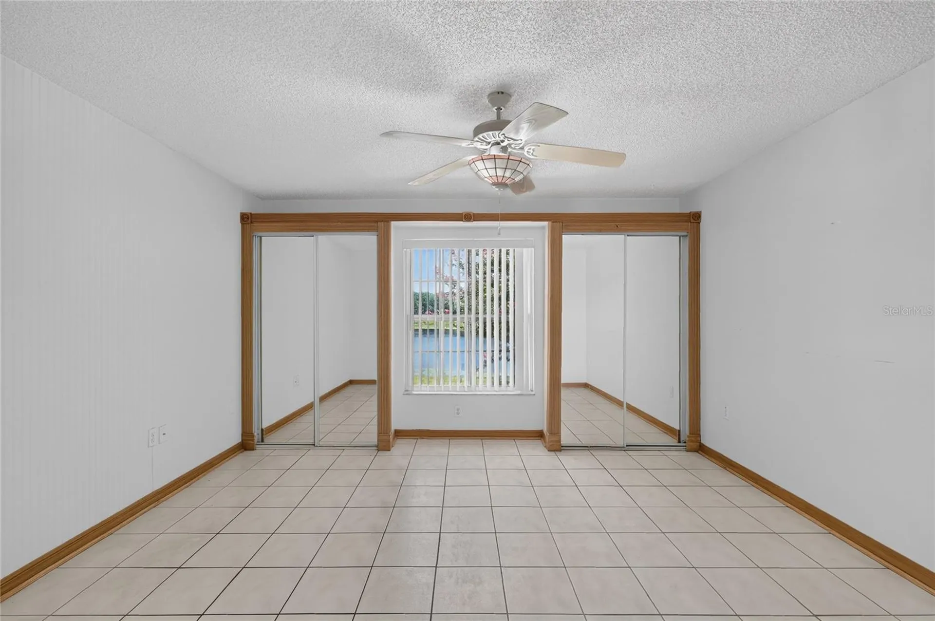 302 E Mirror Lake Drive Fruitland Park FL 34731