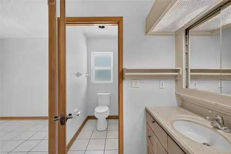 302 E Mirror Lake Drive Fruitland Park FL 34731