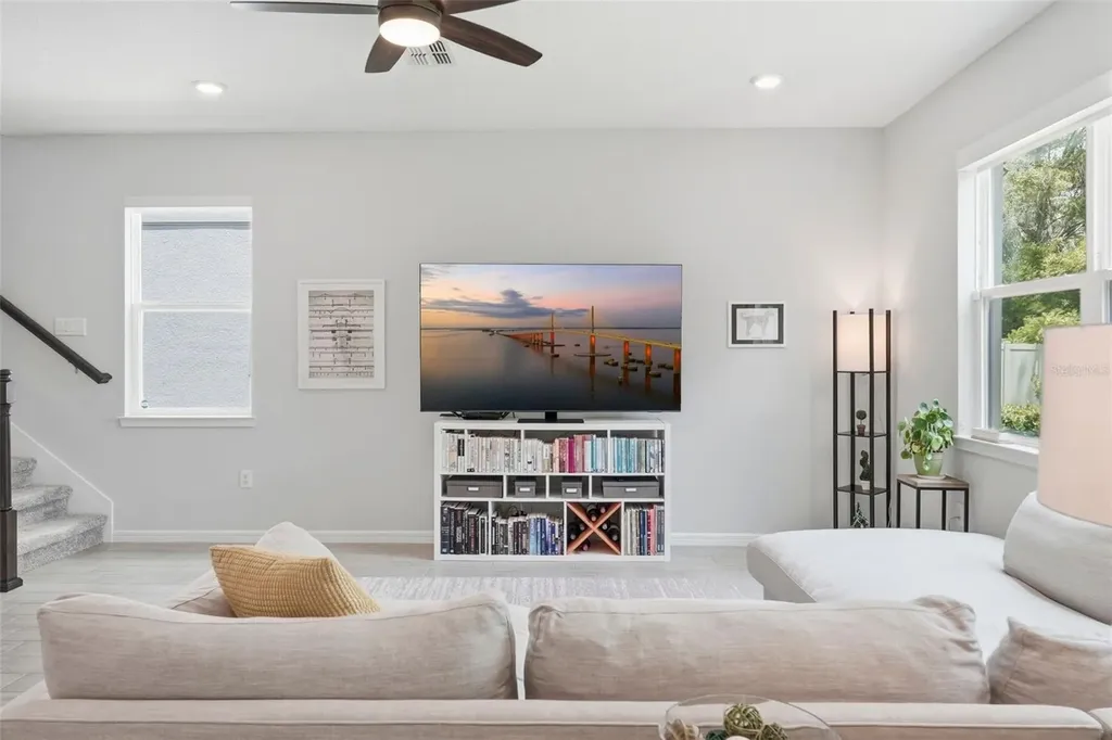 2949 Pier Pointe Lane Clearwater FL 33760
