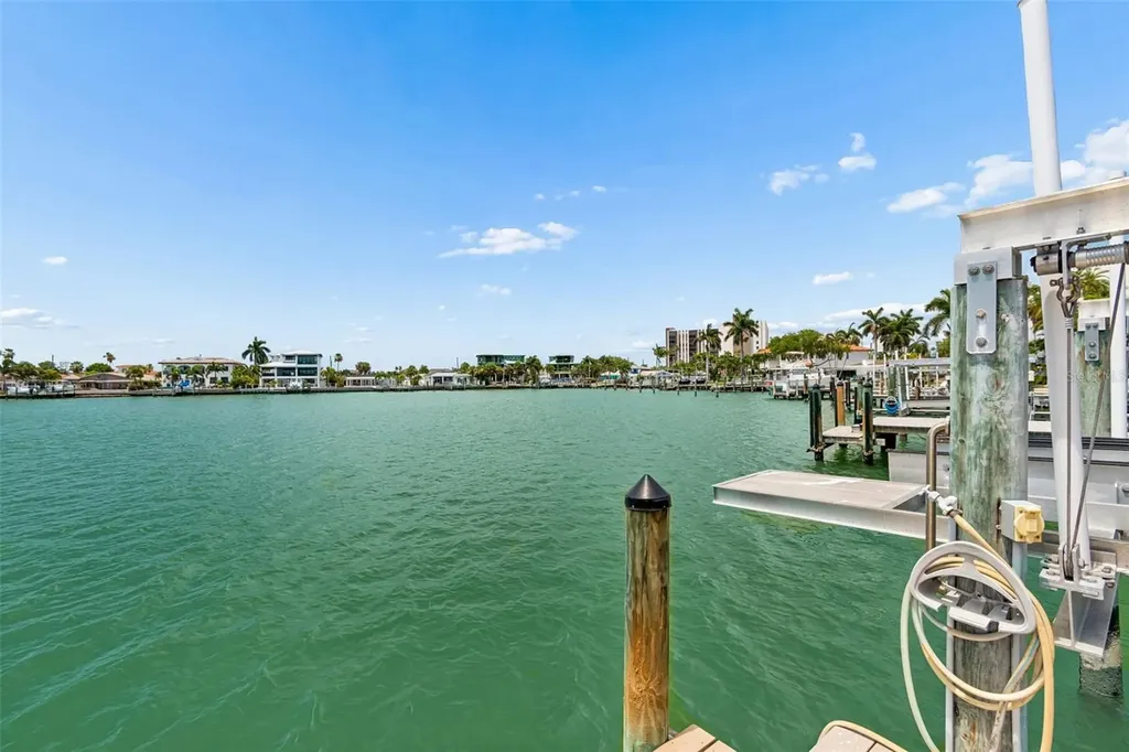 10246 Tarpon Drive Treasure Island FL 33706