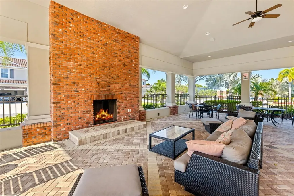 519 53rd Avenue N St Petersburg FL 33703