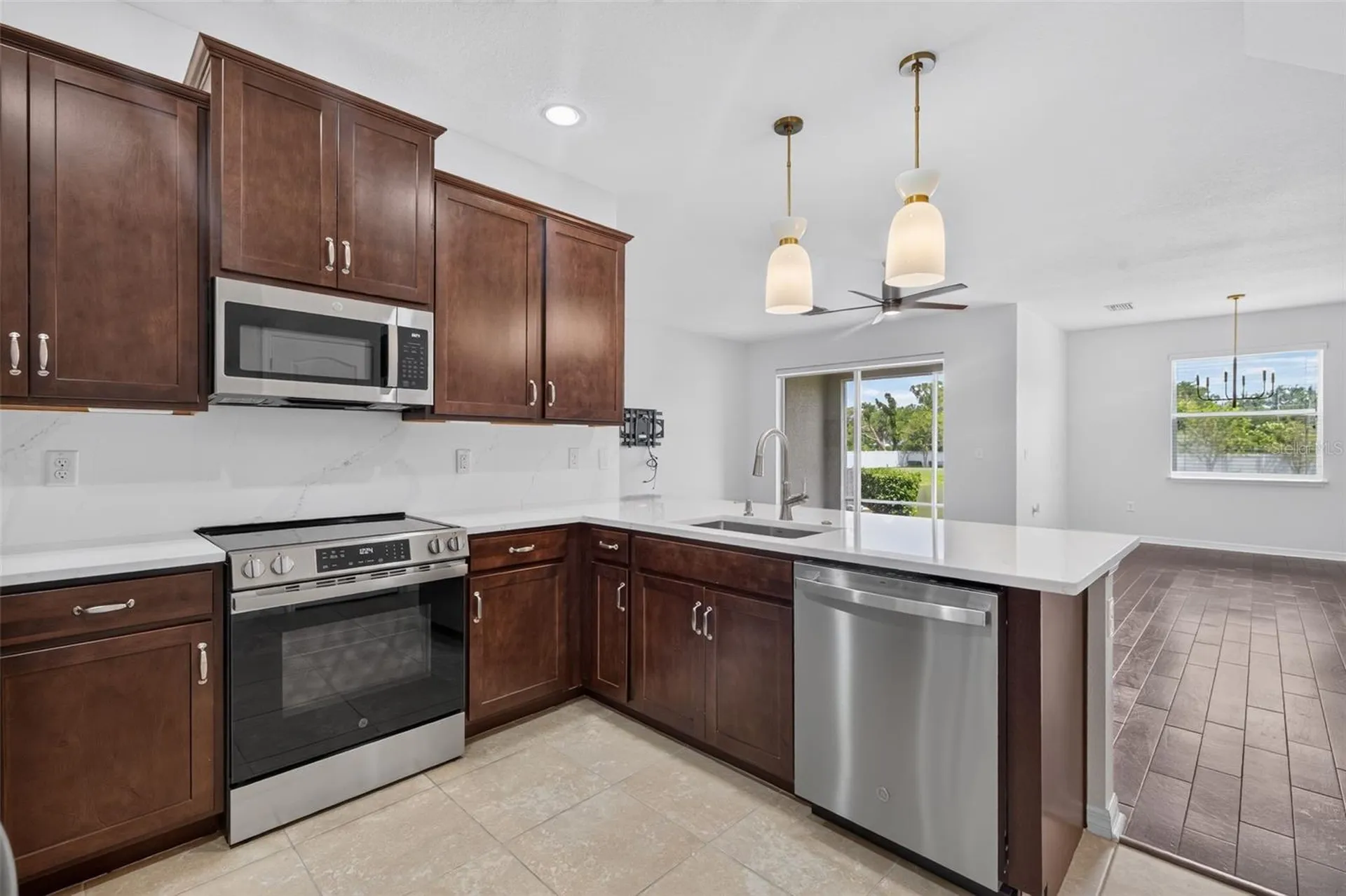 519 53rd Avenue N St Petersburg FL 33703