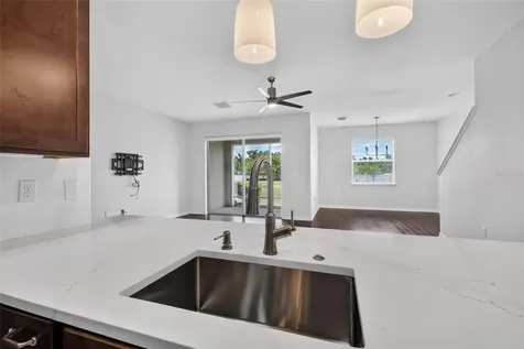 519 53rd Avenue N St Petersburg FL 33703