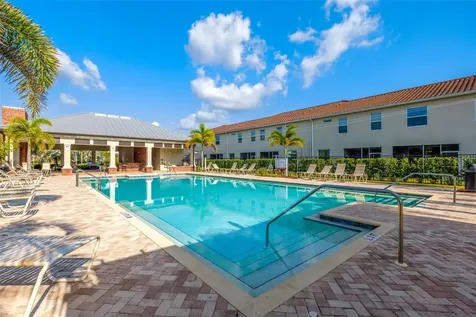 519 53rd Avenue N St Petersburg FL 33703