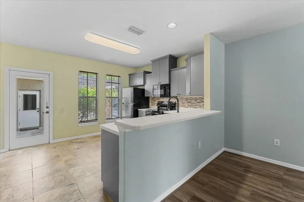 528 E Martin Luther King Jr Drive Tarpon Springs FL 34689