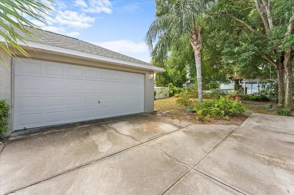 528 E Martin Luther King Jr Drive Tarpon Springs FL 34689