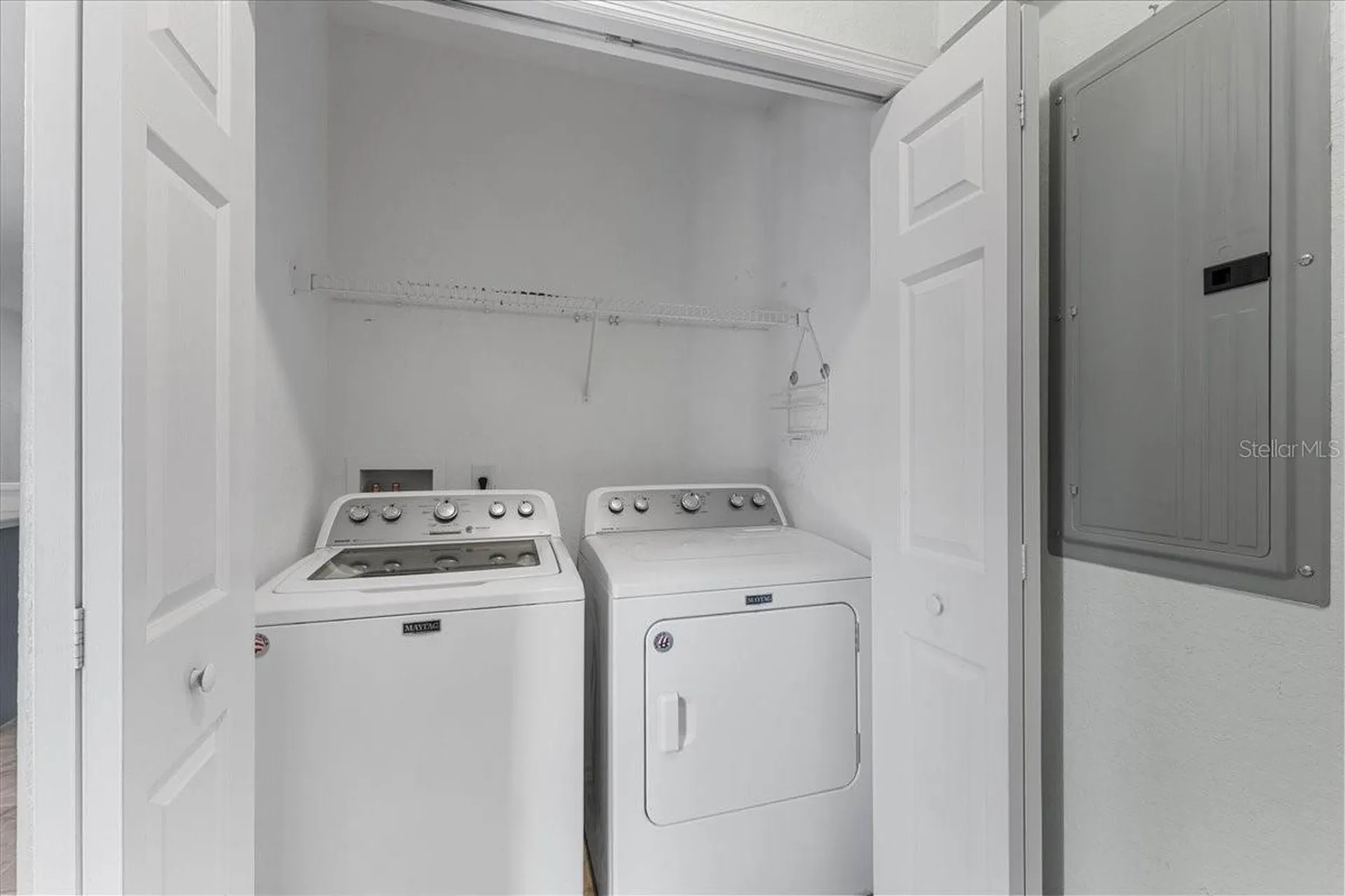 528 E Martin Luther King Jr Drive Tarpon Springs FL 34689