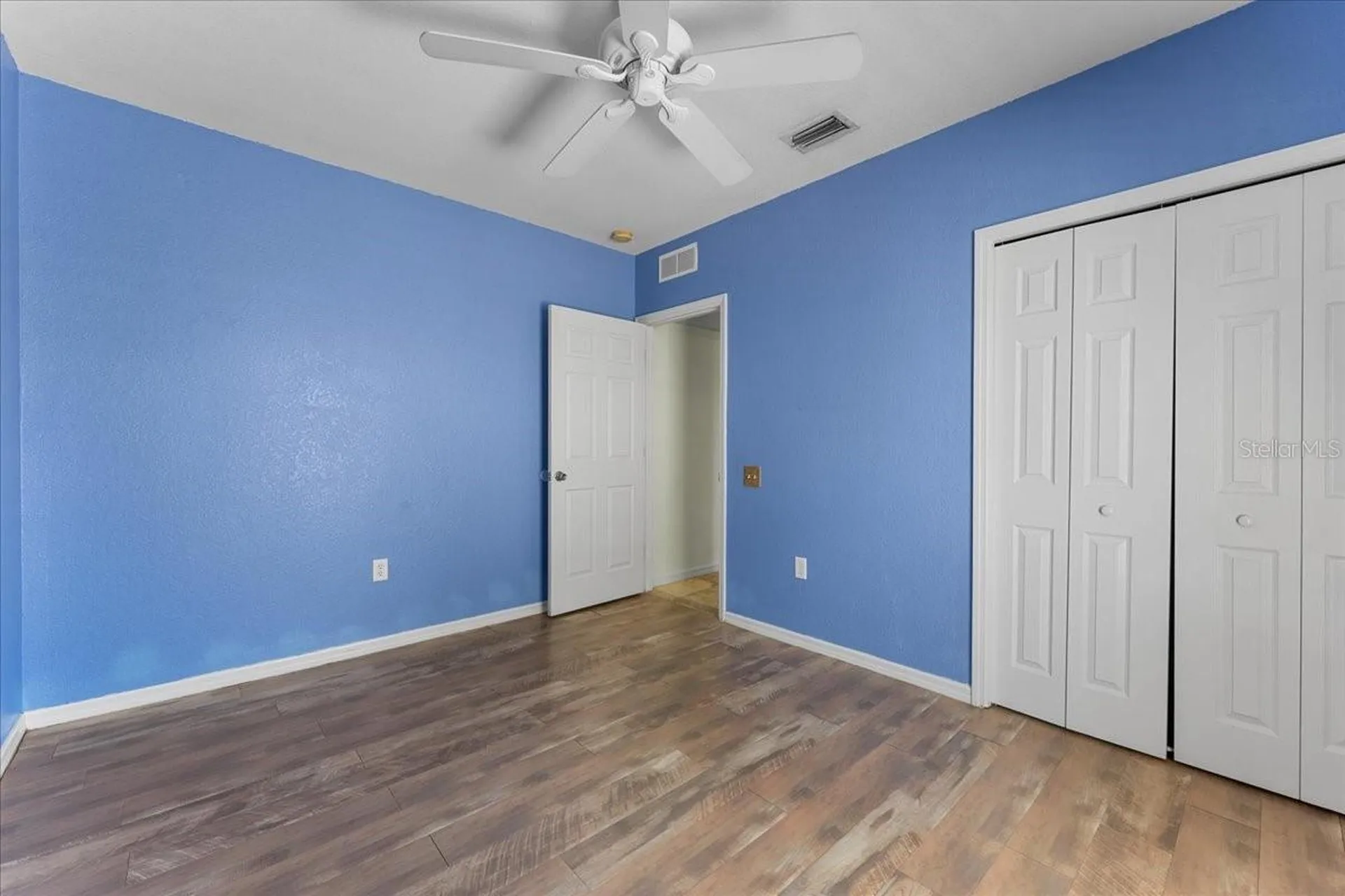528 E Martin Luther King Jr Drive Tarpon Springs FL 34689