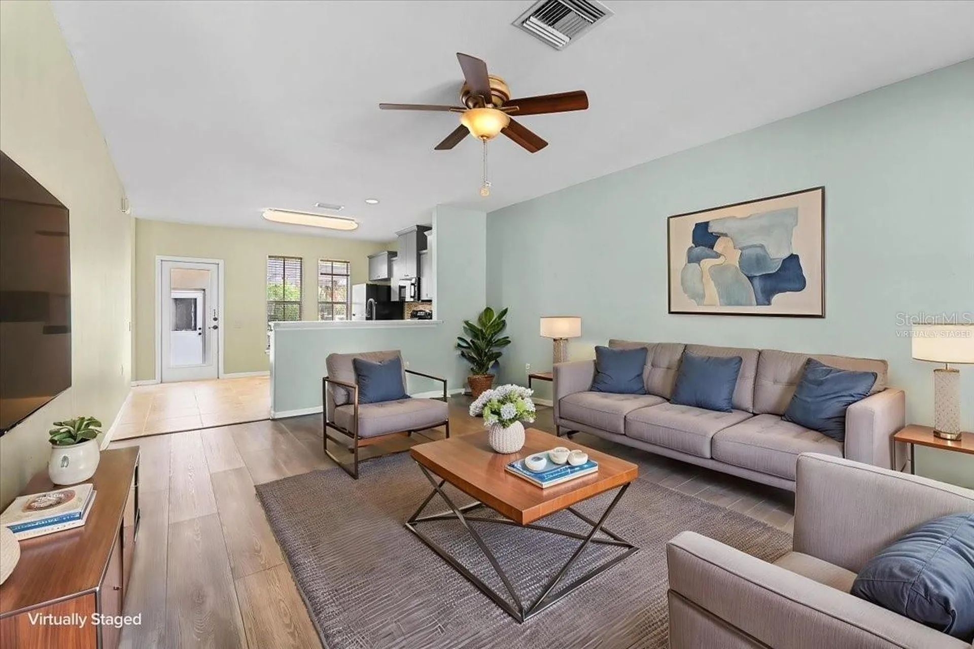 528 E Martin Luther King Jr Drive Tarpon Springs FL 34689