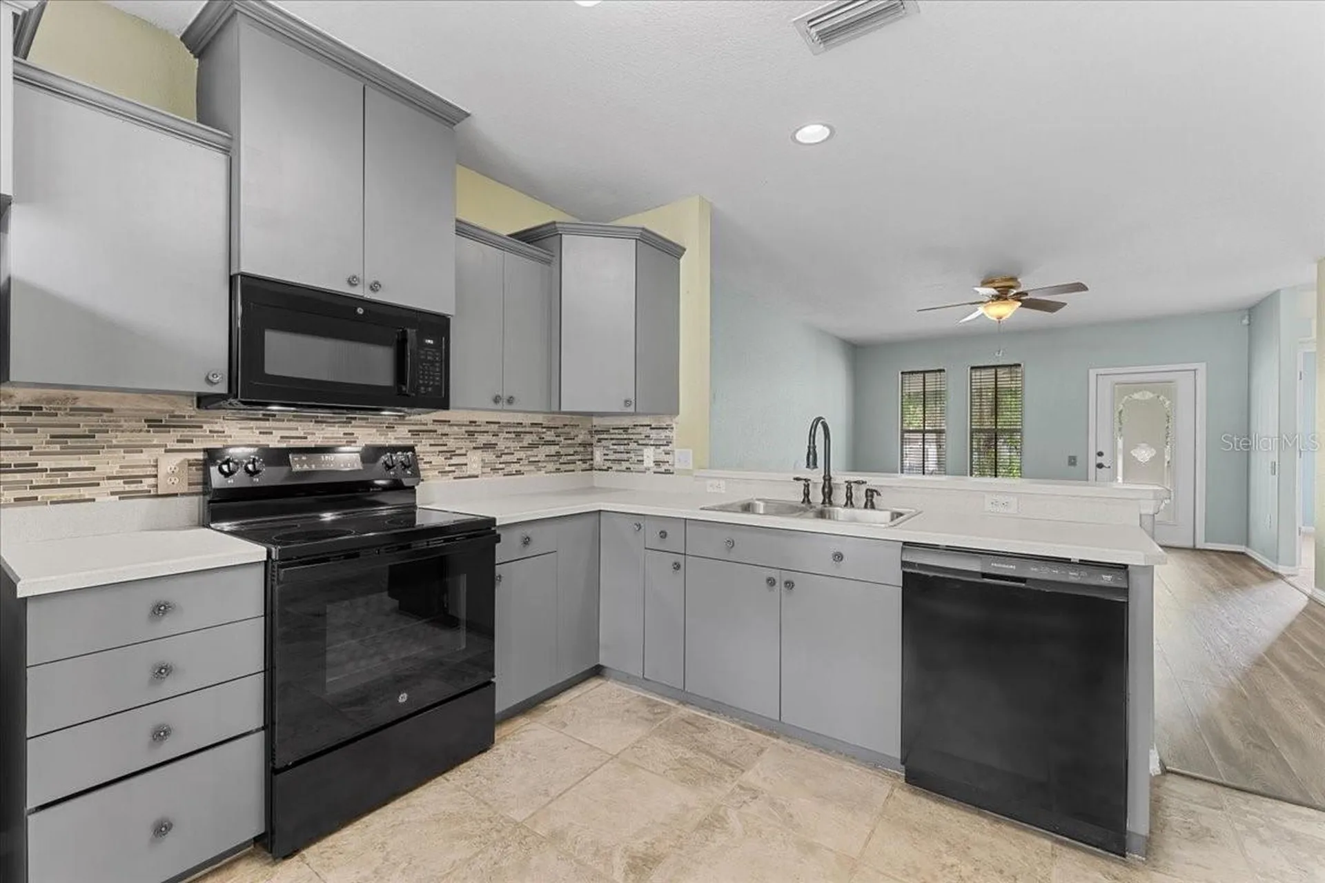 528 E Martin Luther King Jr Drive Tarpon Springs FL 34689