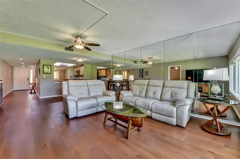 8107 Bardmoor Place Seminole FL 33777