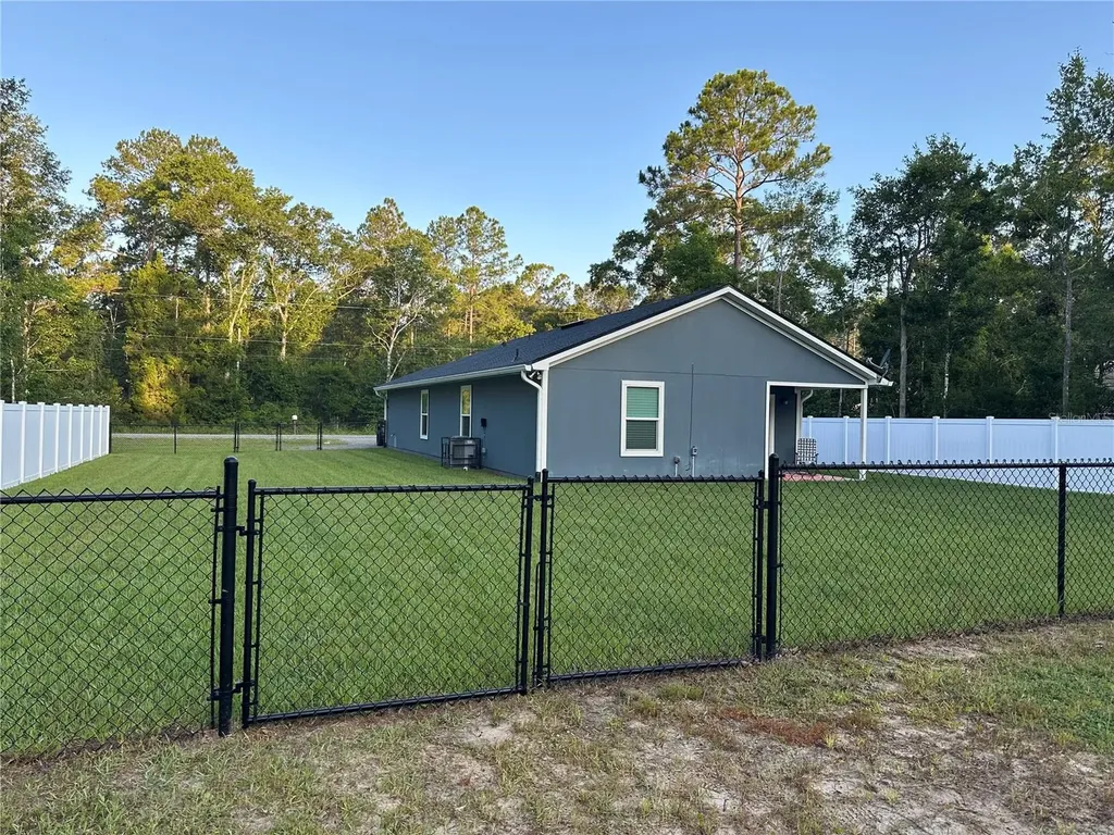 10010 Mcmahon Avenue Hastings FL 32145