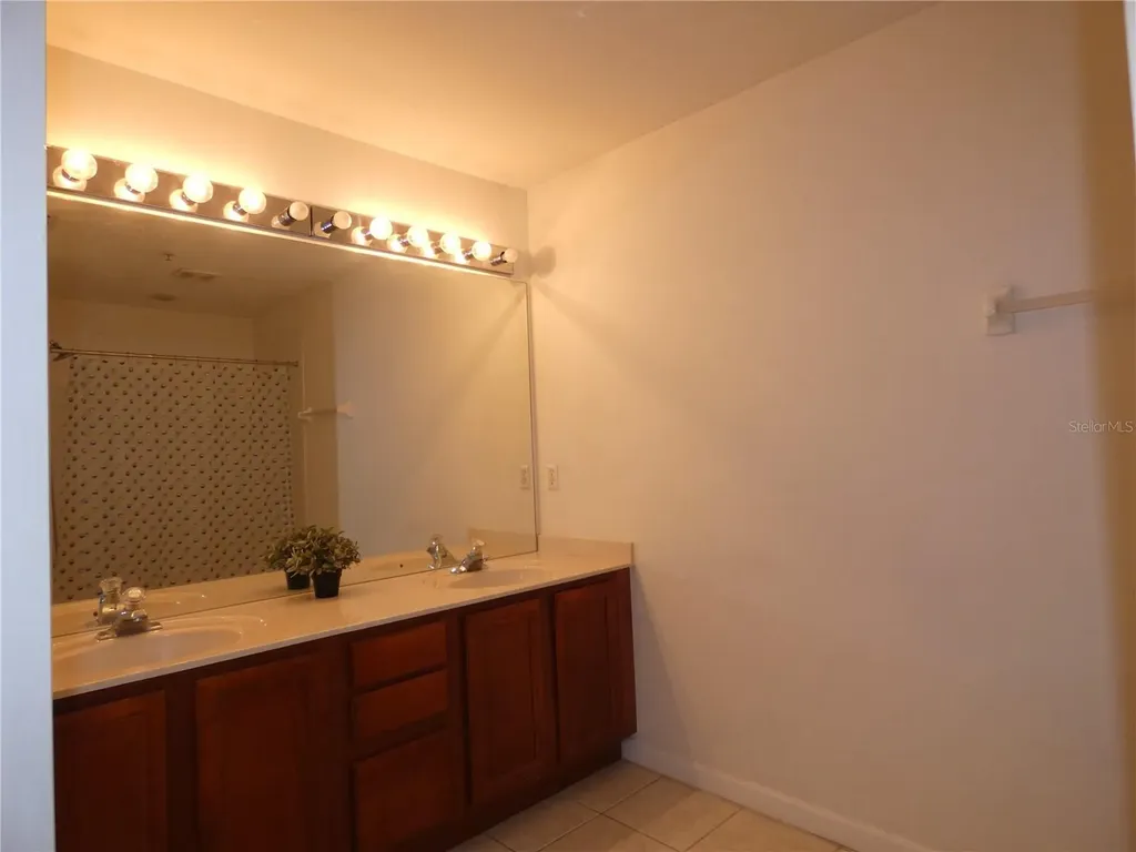 6105 Twain Street Orlando FL 32835