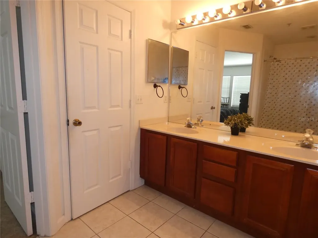 6105 Twain Street Orlando FL 32835