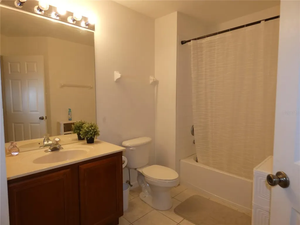 6105 Twain Street Orlando FL 32835