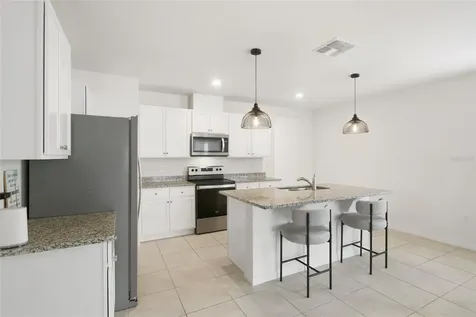 1181 Cascades Avenue Davenport FL 33837