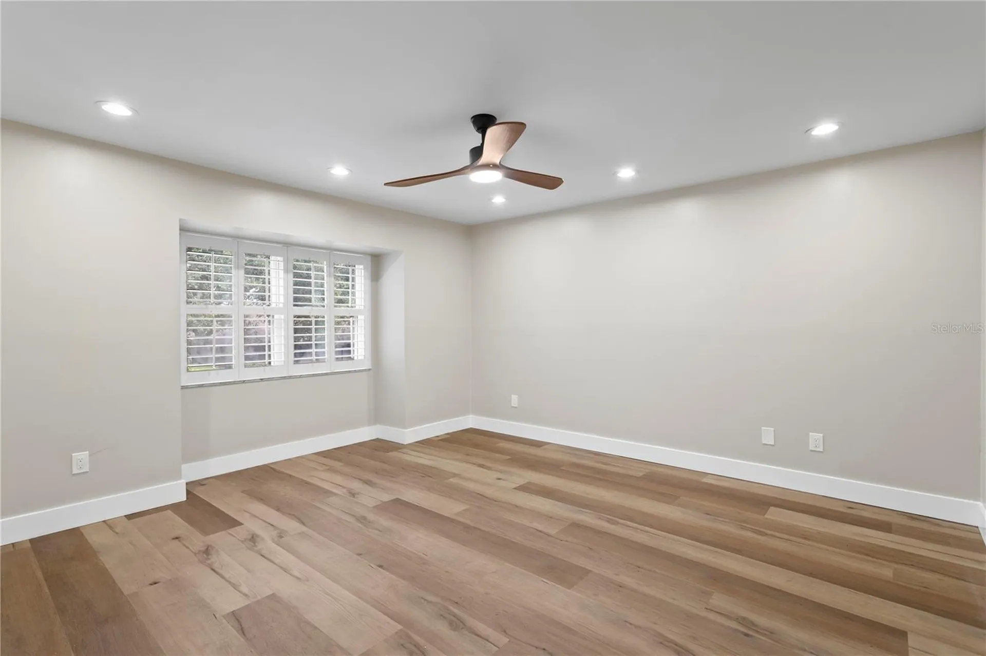 13305 Golf Crest Circle Tampa FL 33618