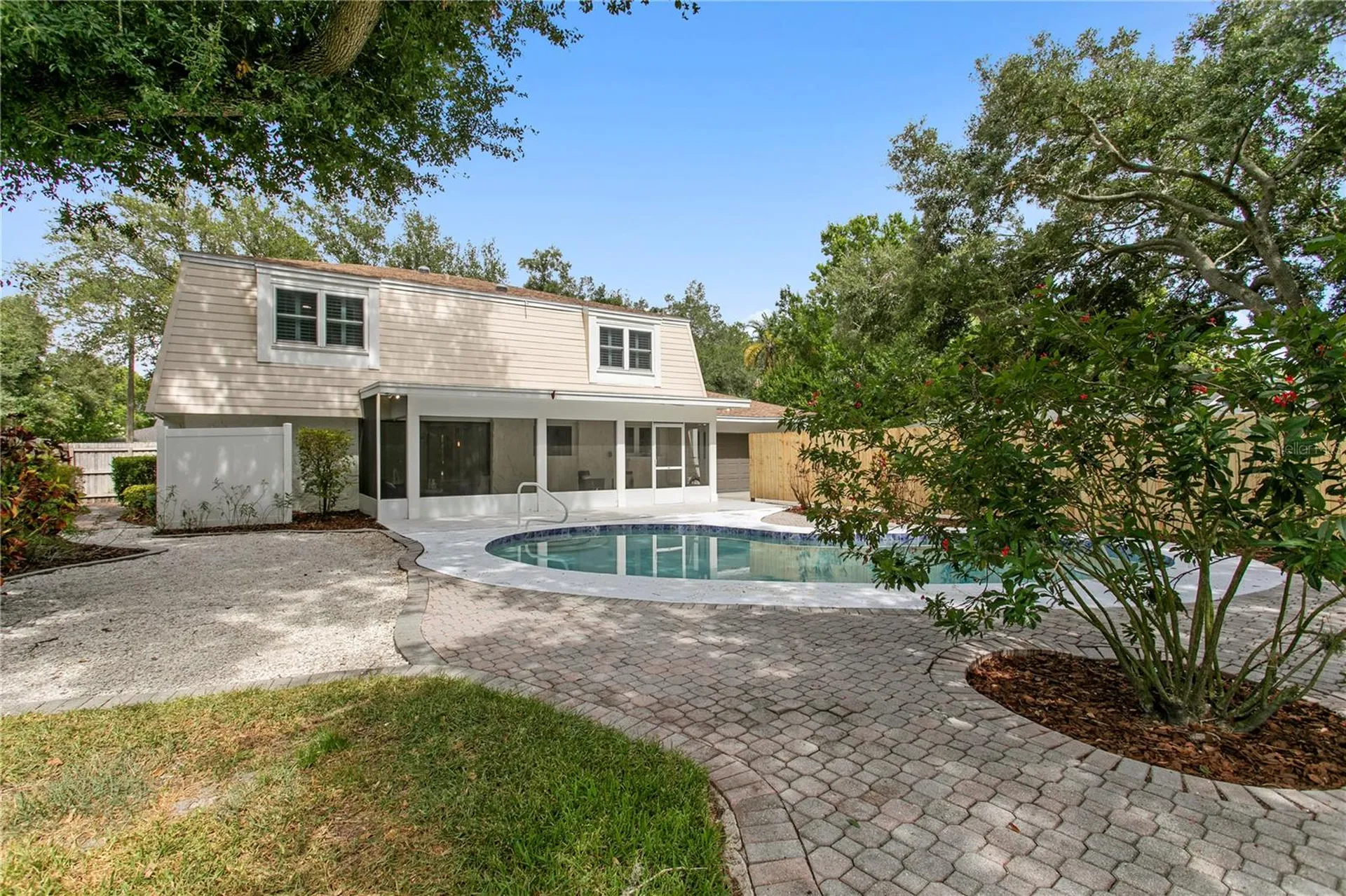 13305 Golf Crest Circle Tampa FL 33618