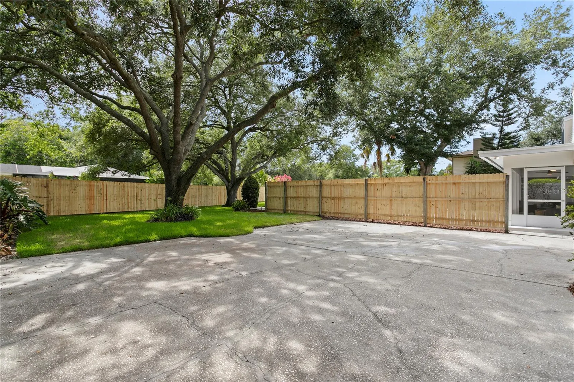 13305 Golf Crest Circle Tampa FL 33618