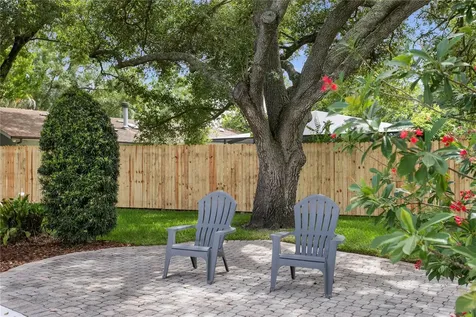 13305 Golf Crest Circle Tampa FL 33618