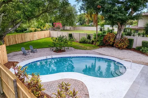 13305 Golf Crest Circle Tampa FL 33618
