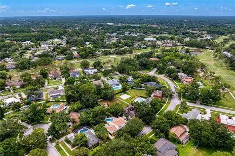 13305 Golf Crest Circle Tampa FL 33618