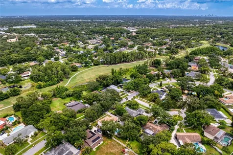 13305 Golf Crest Circle Tampa FL 33618