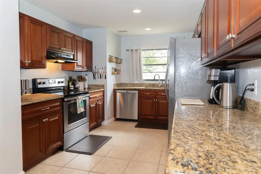 1005 Tranquiview Lane Valrico FL 33594