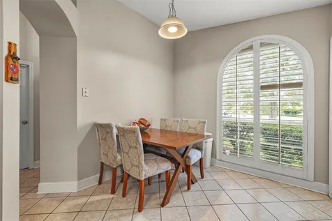 5612 Mariwood Drive Orlando FL 32810