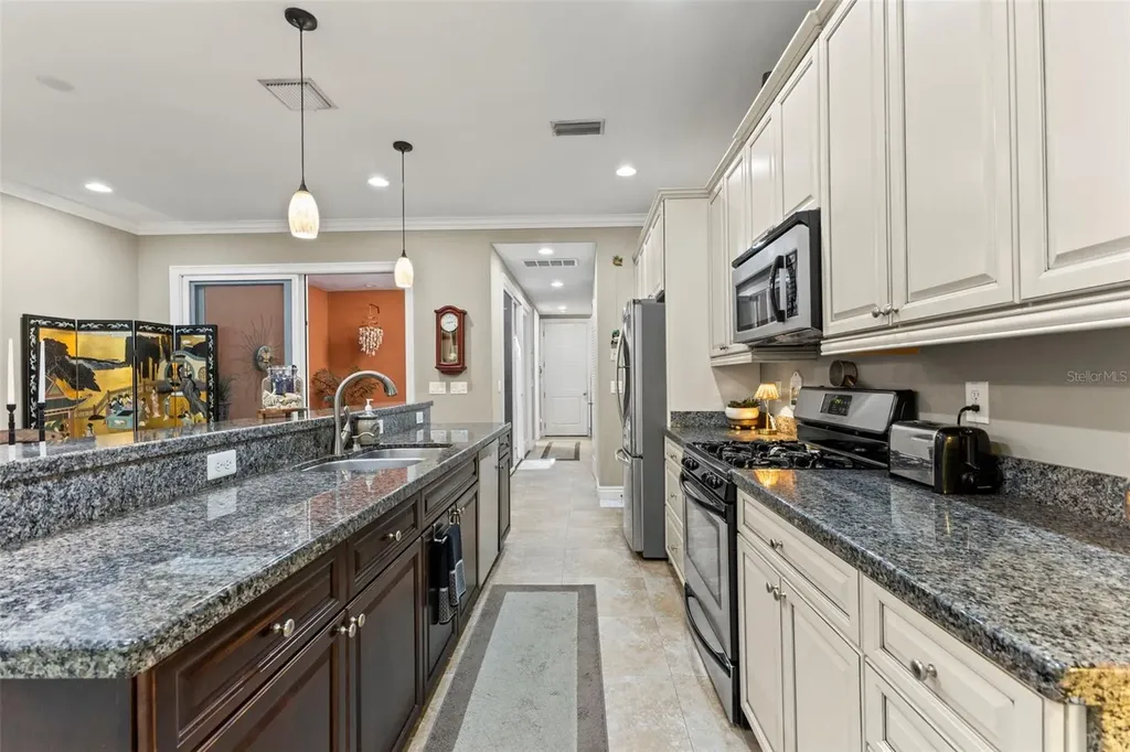 3819 W Dale Avenue Tampa FL 33609