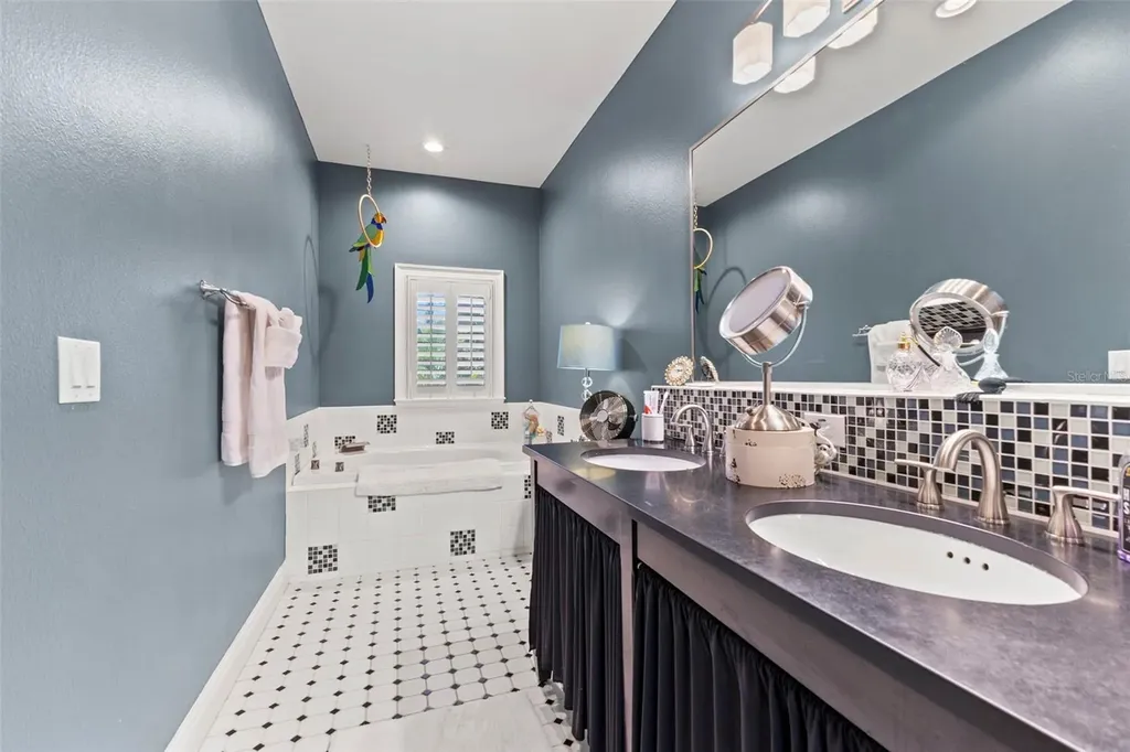 3819 W Dale Avenue Tampa FL 33609