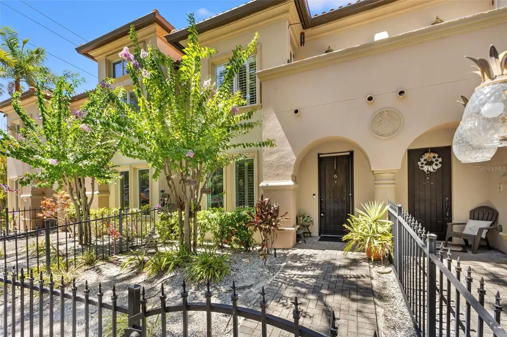 3819 W Dale Avenue Tampa FL 33609