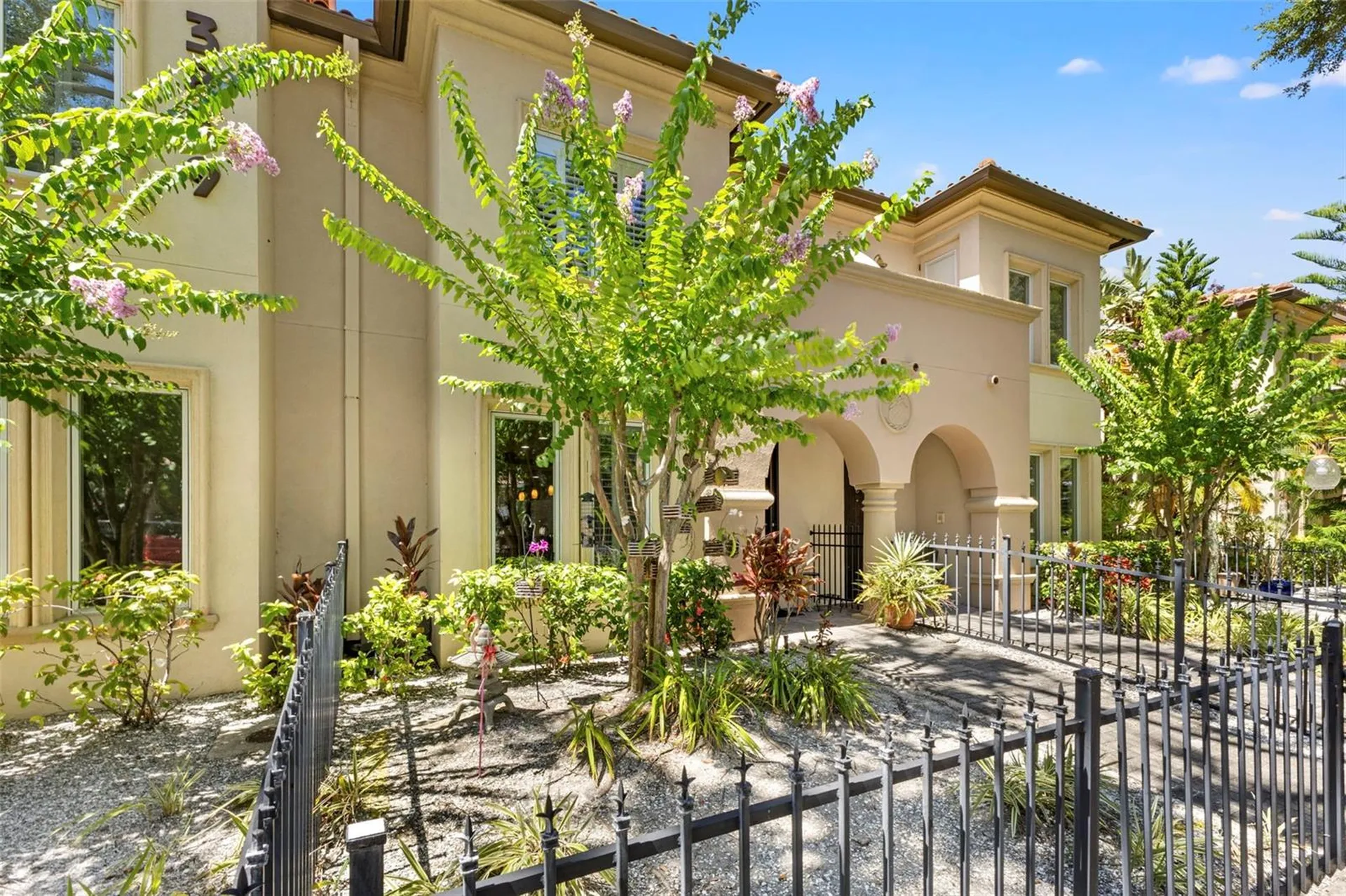 3819 W Dale Avenue Tampa FL 33609