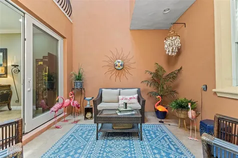 3819 W Dale Avenue Tampa FL 33609