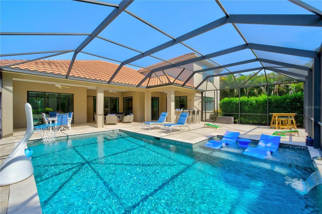 8276 Larkspur Circle Sarasota FL 34241