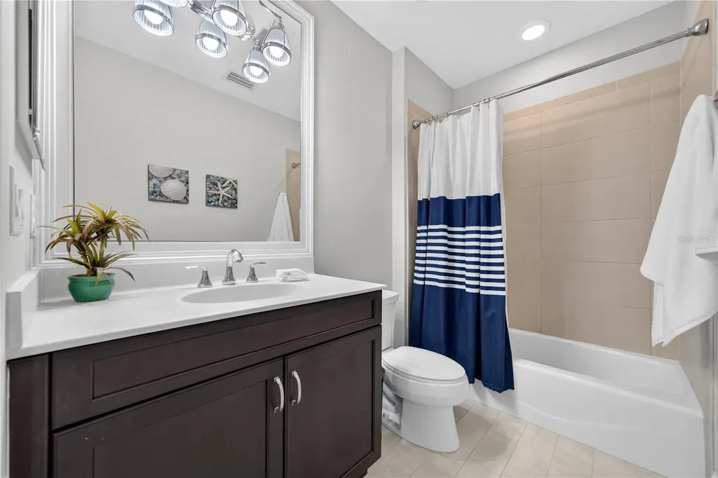 8276 Larkspur Circle Sarasota FL 34241
