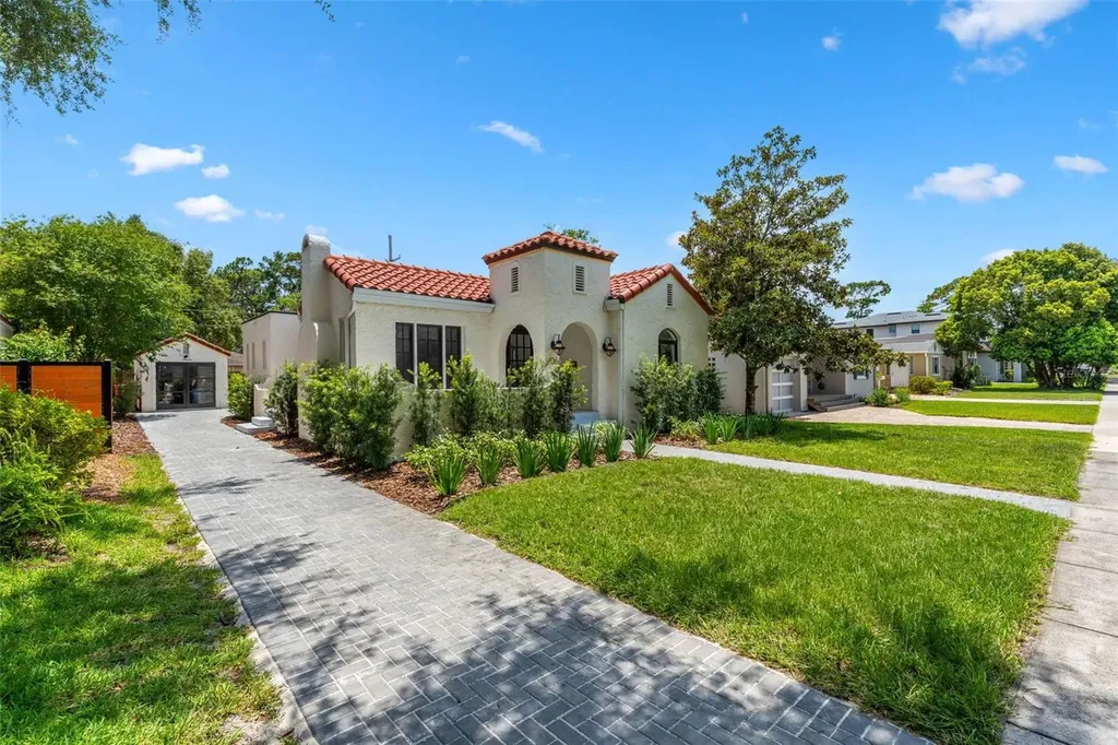 906 Stetson Street Orlando FL 32804