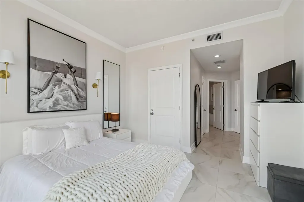 449 S 12th Street Tampa FL 33602