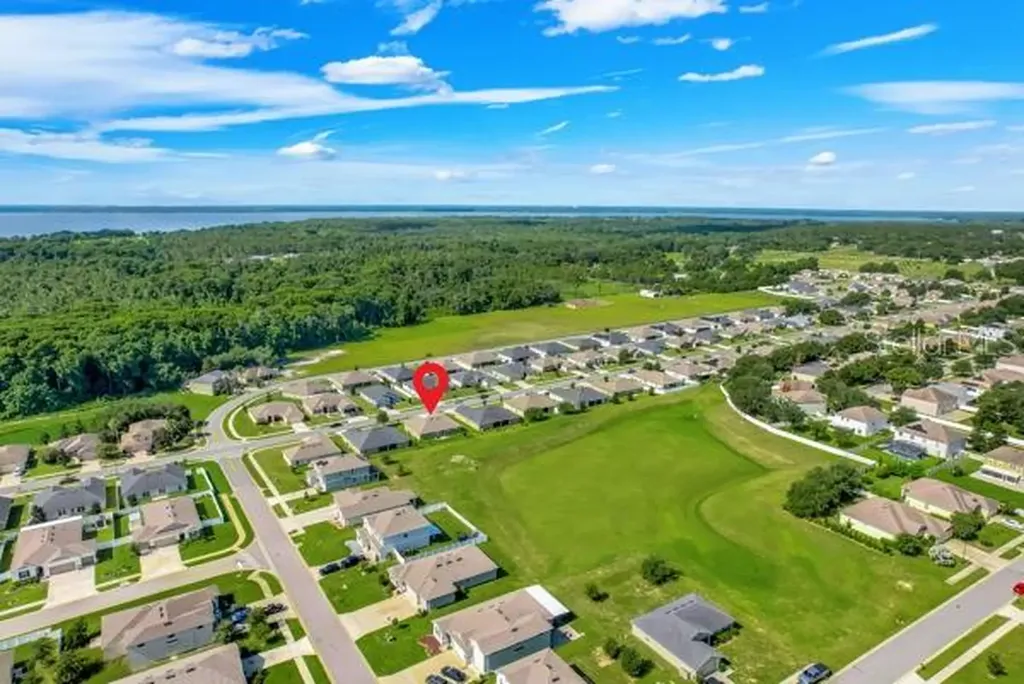 7733 Sloewood Drive Leesburg FL 34748