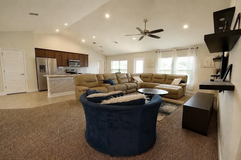 7733 Sloewood Drive Leesburg FL 34748