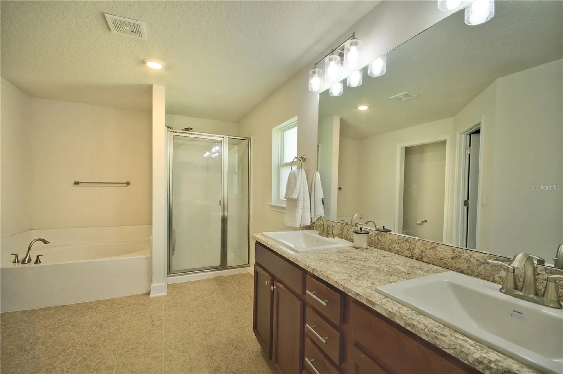 7733 Sloewood Drive Leesburg FL 34748