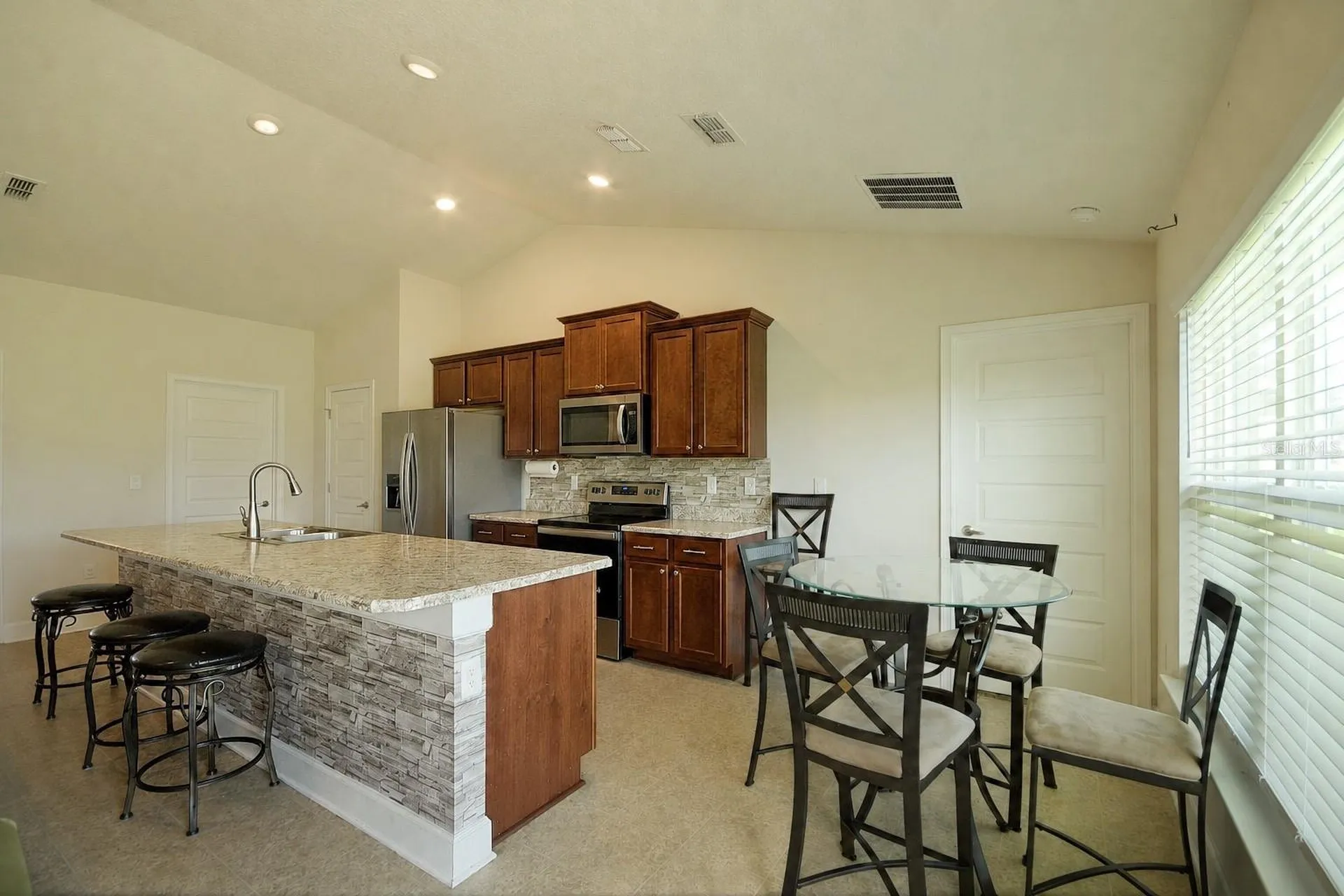 7733 Sloewood Drive Leesburg FL 34748