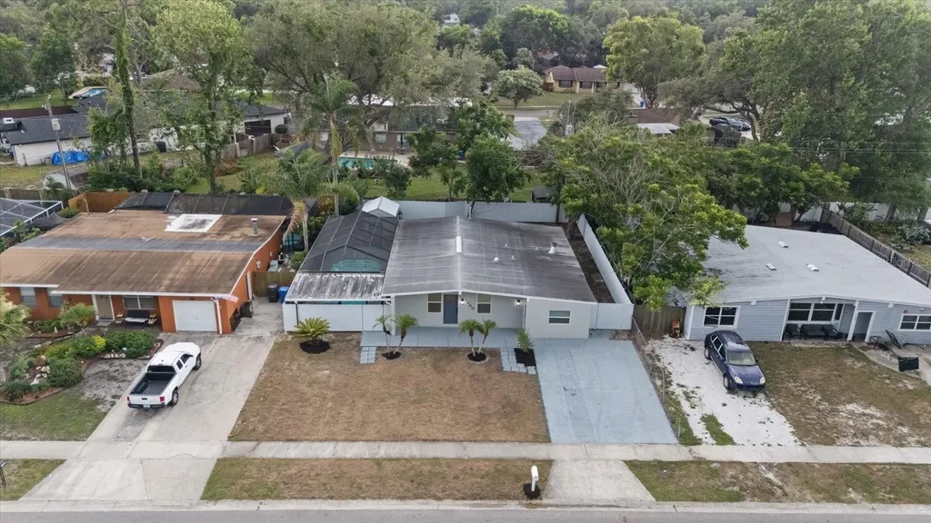 1130 Dogwood Avenue Tampa FL 33613